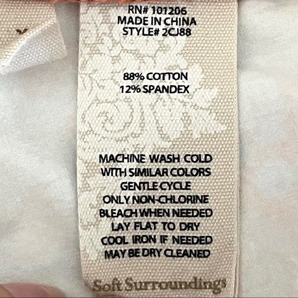 ๐บ Soft Surroundings Have to Have Colorful Floral Print Crop Leggings Size XS - Picture 7 of 8